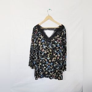 Entro Large Floral Lace Trim Black Top